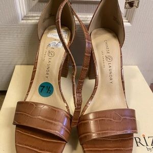 Cognac platform heels 7.5